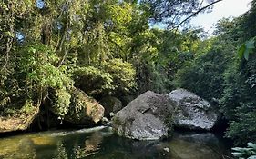 Villa Cachoeira da Rocha